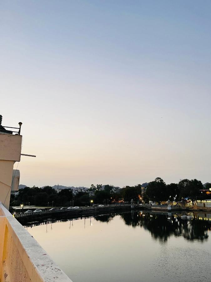 Aroma Homestay Udaipur Exterior photo